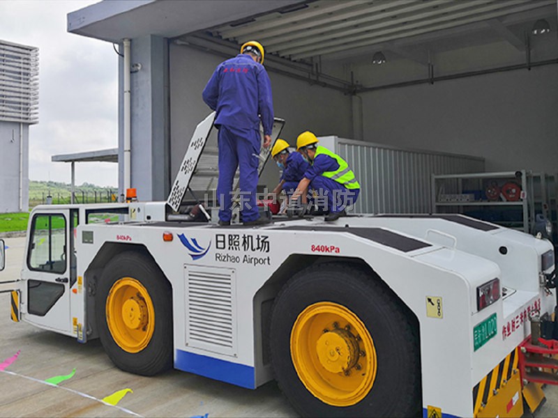 機(jī)場(chǎng)牽引車(chē)滅火裝置案例